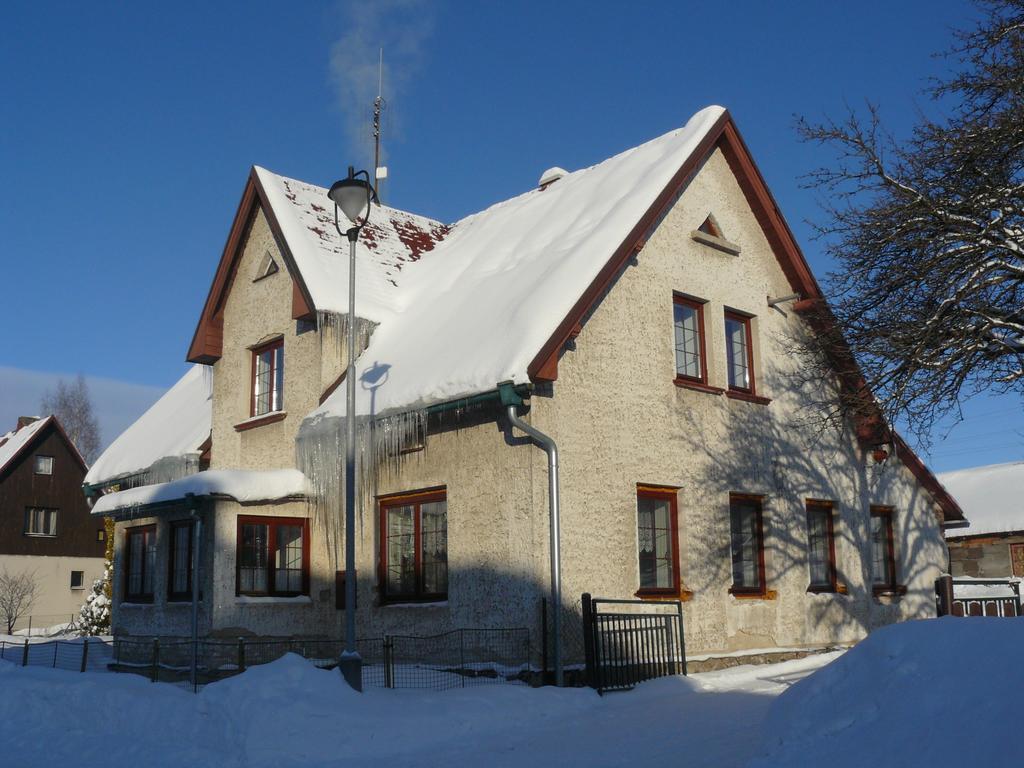 Snezenka Apartment *